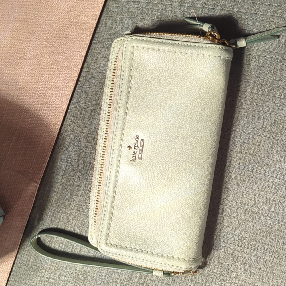 Kate Spade wristlet